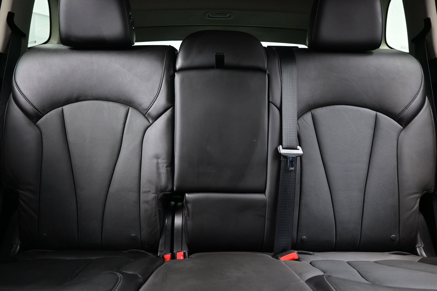Used 2019 Buick Envision Premium AWD/4WD image 16