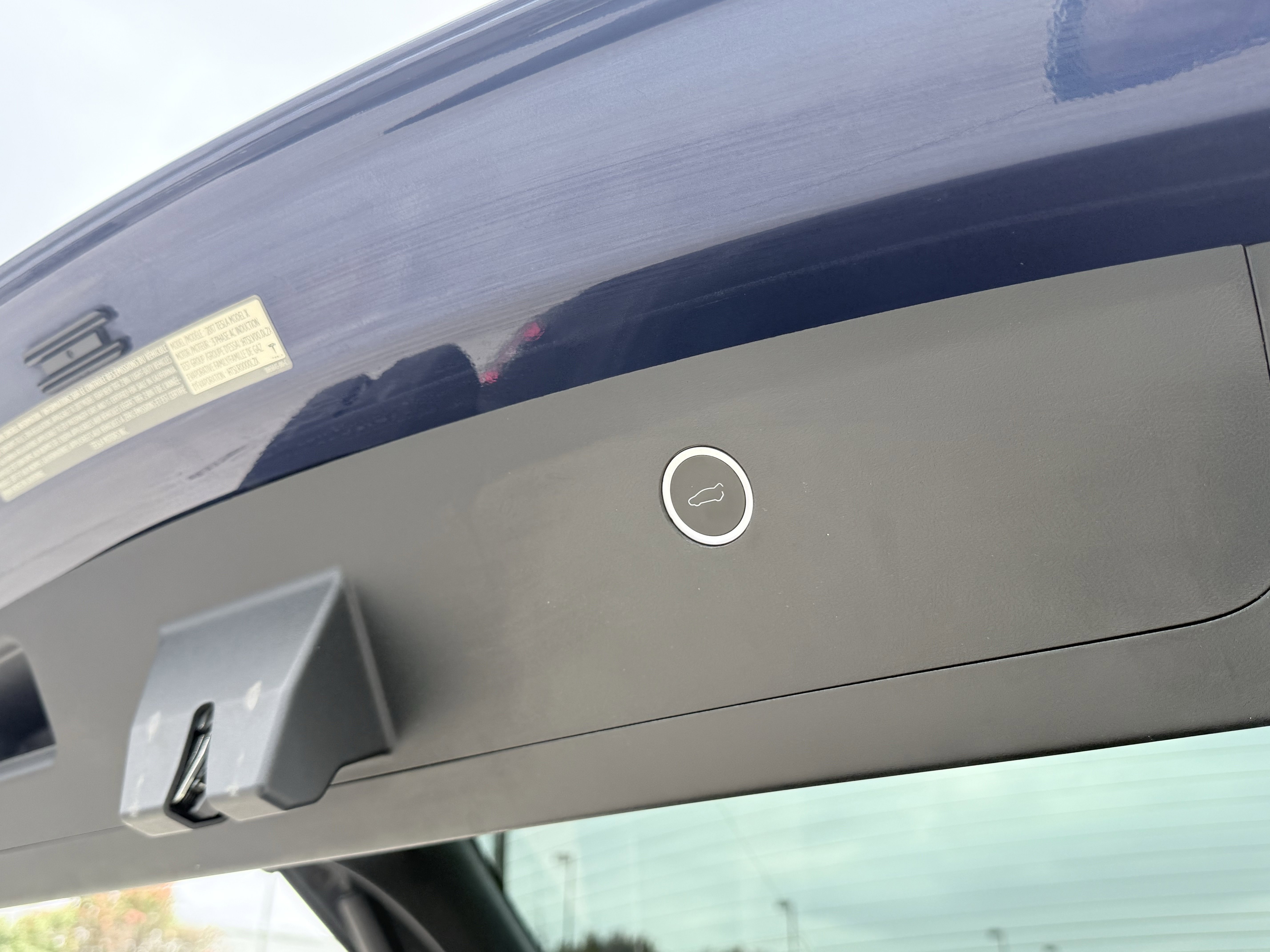 Used 2017 Tesla Model X 75D image 16