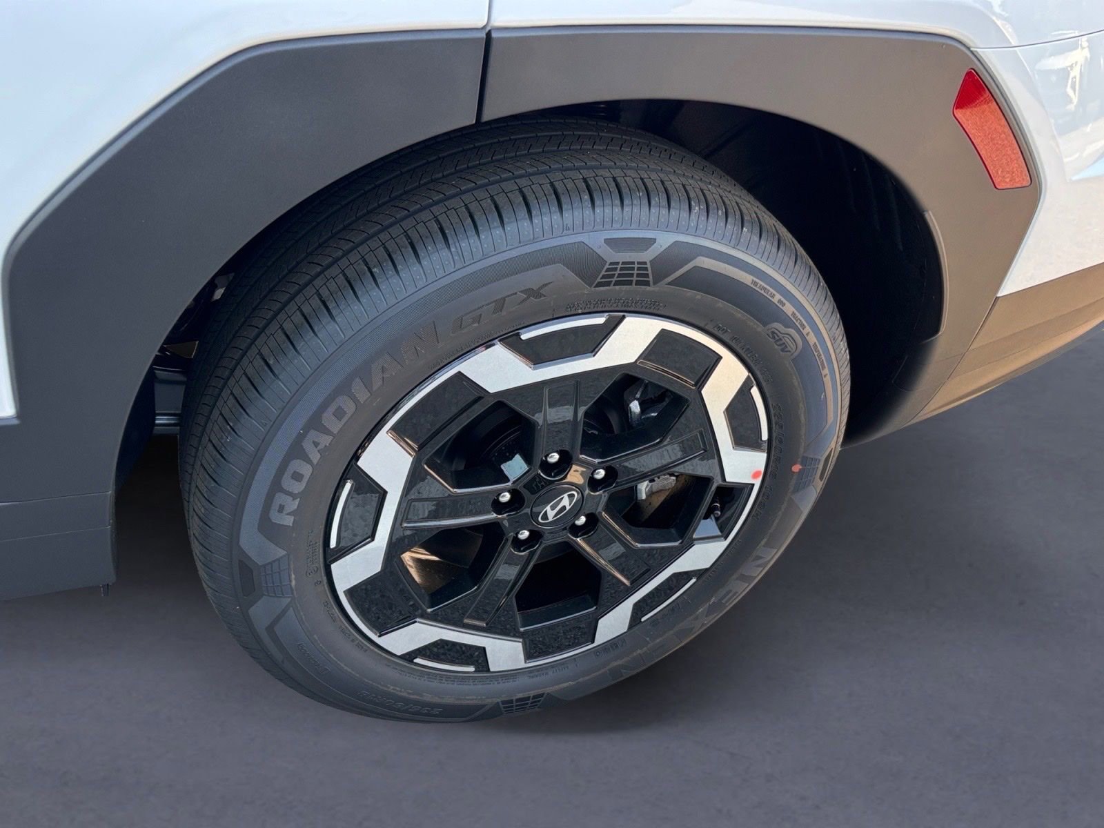 New 2026 Hyundai Santa Fe SEL FWD image 9