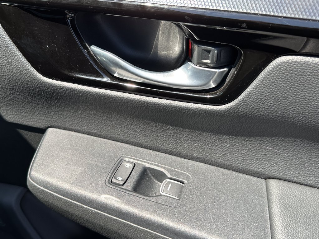 Used 2025 Honda CR-V EX-L image 18