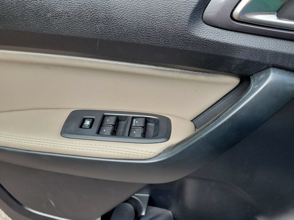Used 2021 Ford Ranger Lariat w/ FX4 Off-Road Package AWD/4WD image 31