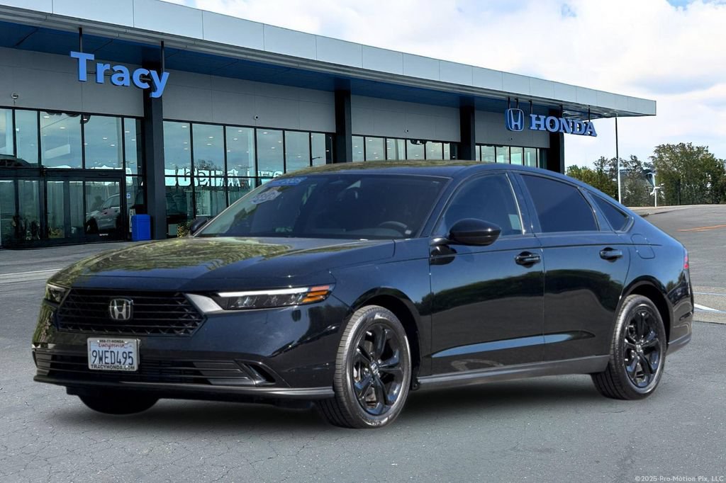 Certified 2025 Honda Accord SE image 14