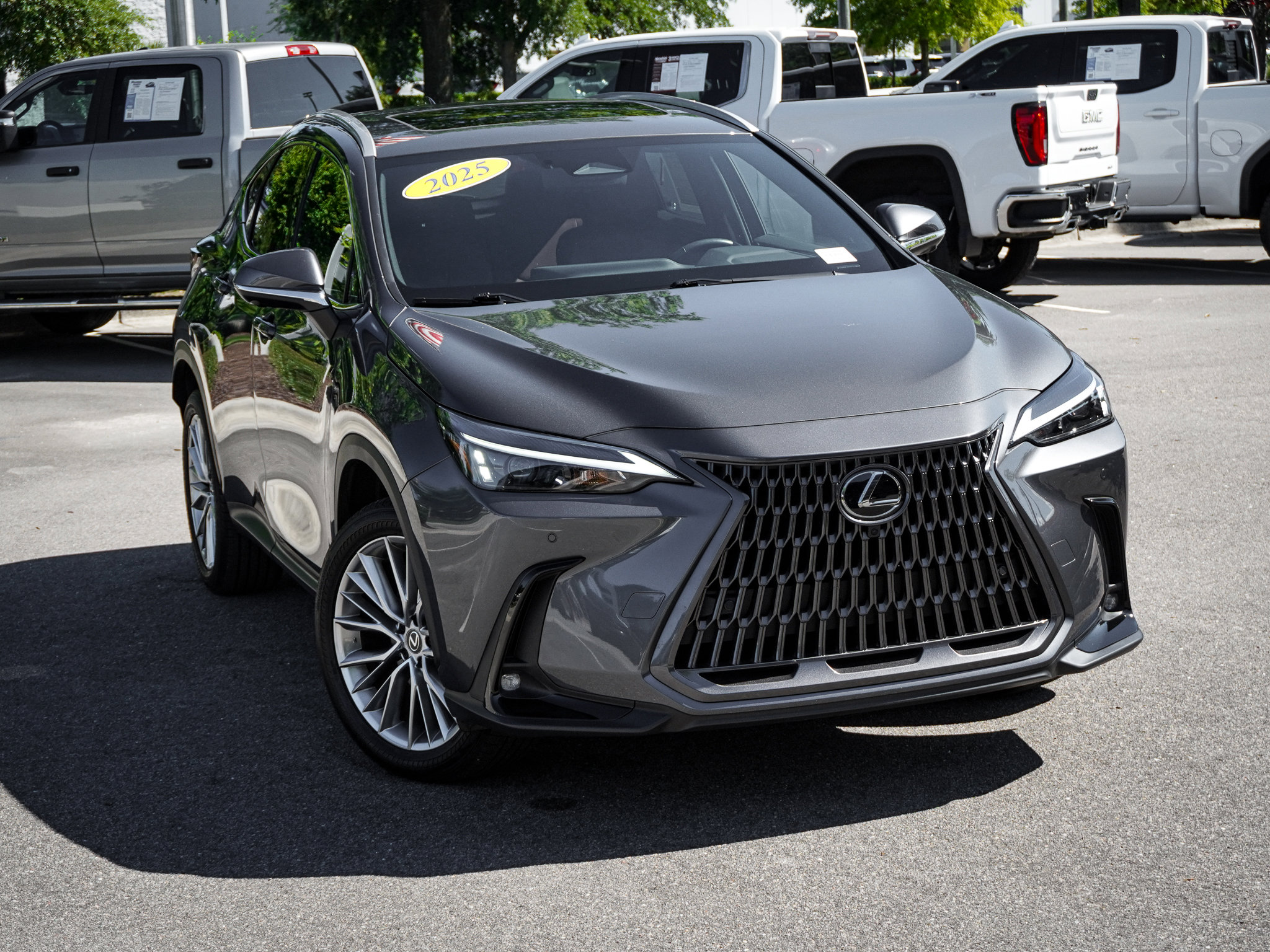 Used 2025 Lexus NX 350 AWD w/ Accessory Package (2T) image 2