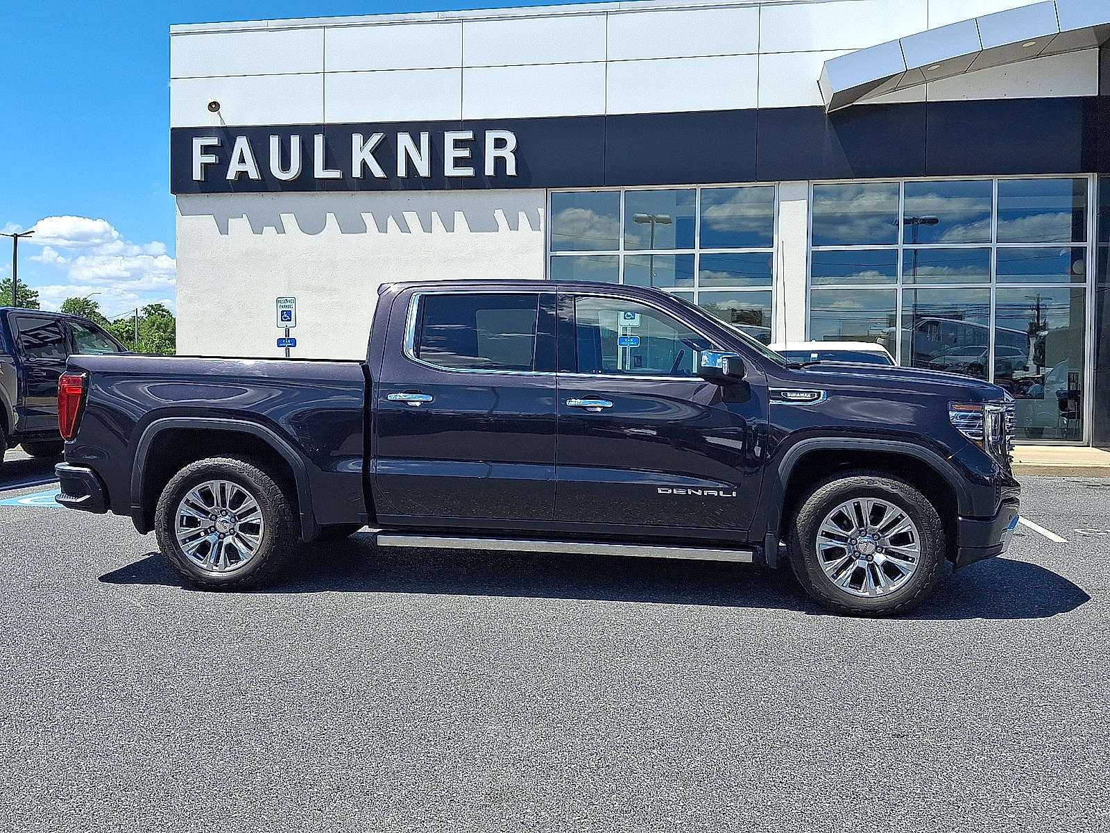 Used 2022 GMC Sierra 1500 Denali AWD/4WD image 7