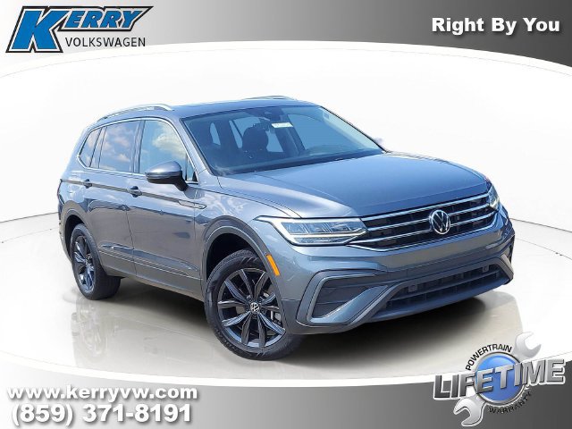 Used 2023 Volkswagen Tiguan SE w/ Panoramic Sunroof Package