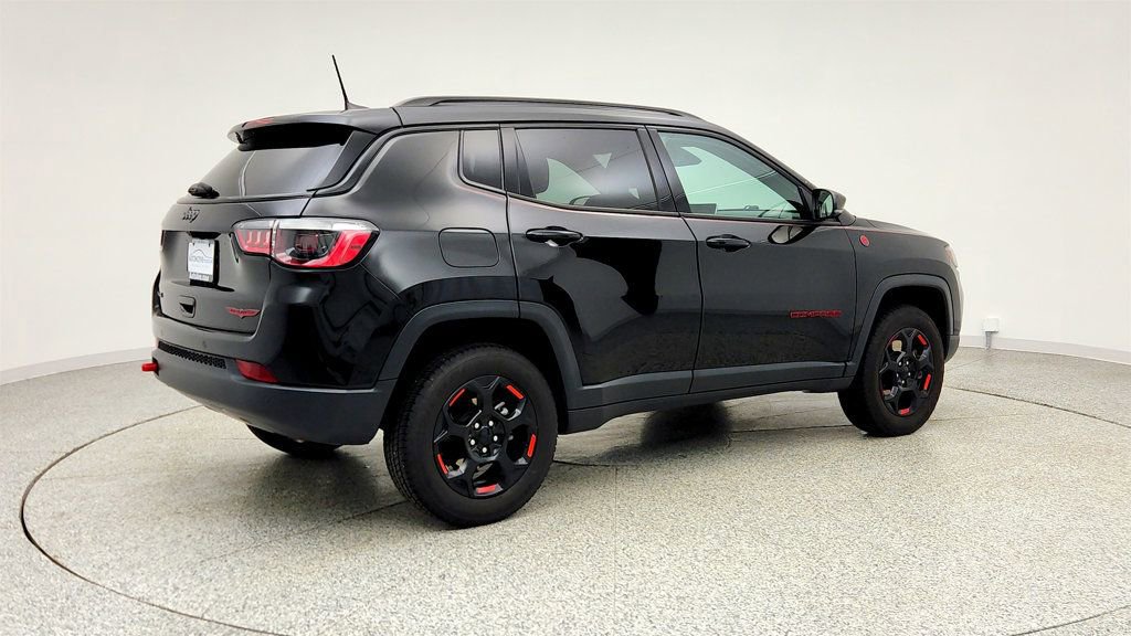 Used 2023 Jeep Compass Trailhawk image 5