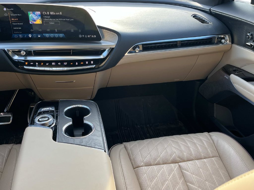 Certified 2026 Cadillac Lyriq Signature Luxury w/ Nappa Leather Package AWD/4WD image 13
