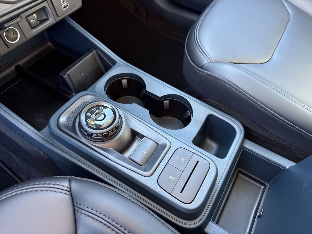 New 2026 Ford Maverick Lariat w/ Black Appearance Package image 28