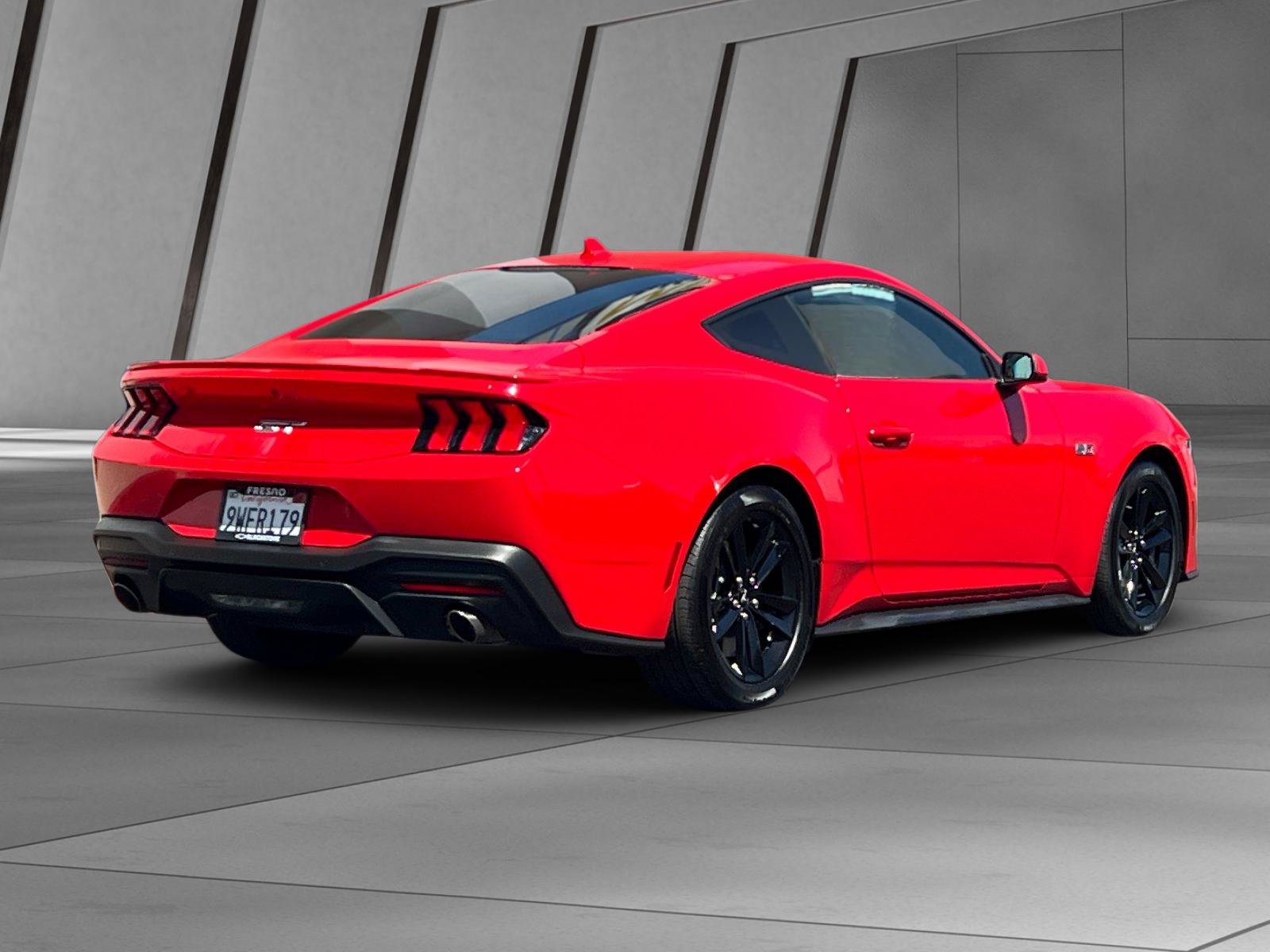Used 2025 Ford Mustang GT RWD image 4