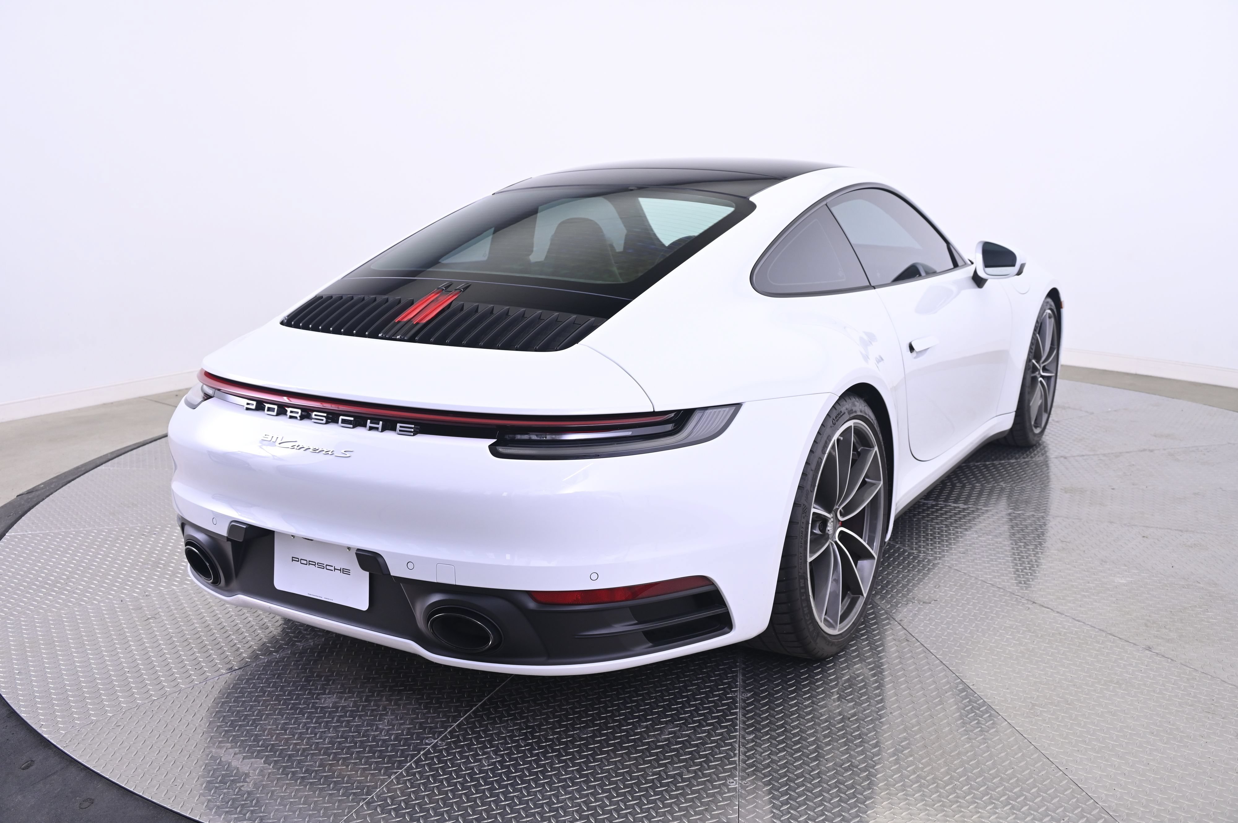 Used 2023 Porsche 911 Carrera S RWD image 7