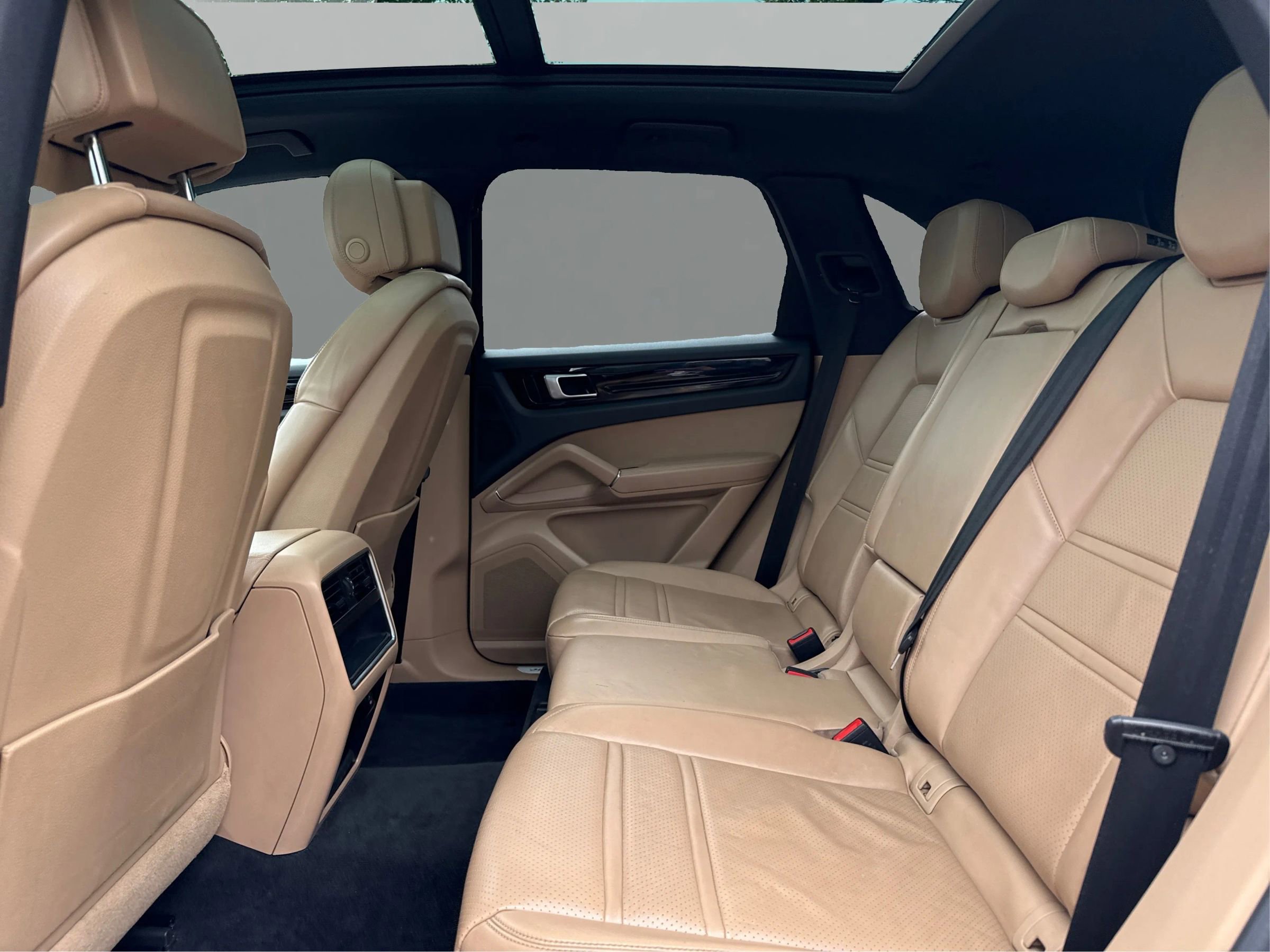 Used 2019 Porsche Cayenne AWD/4WD image 10