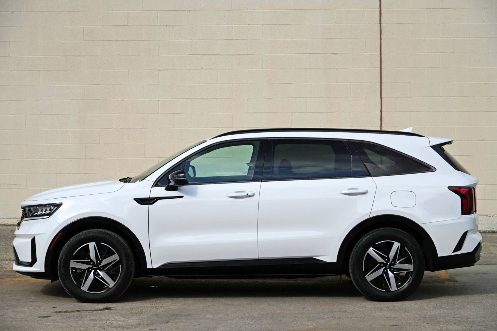 Used 2022 Kia Sorento S FWD image 45