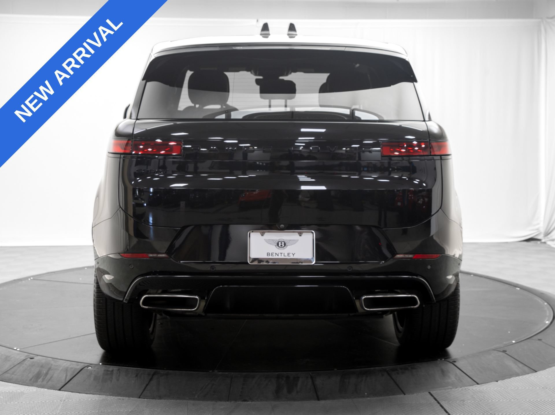 Used 2024 Land Rover Range Rover Sport Dynamic SE AWD/4WD image 6