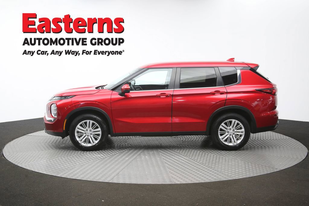 Used 2024 Mitsubishi Outlander ES AWD/4WD image 59