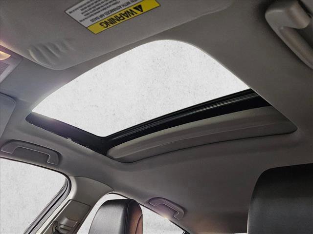 Used 2017 Acura ILX w/ Premium Package image 15