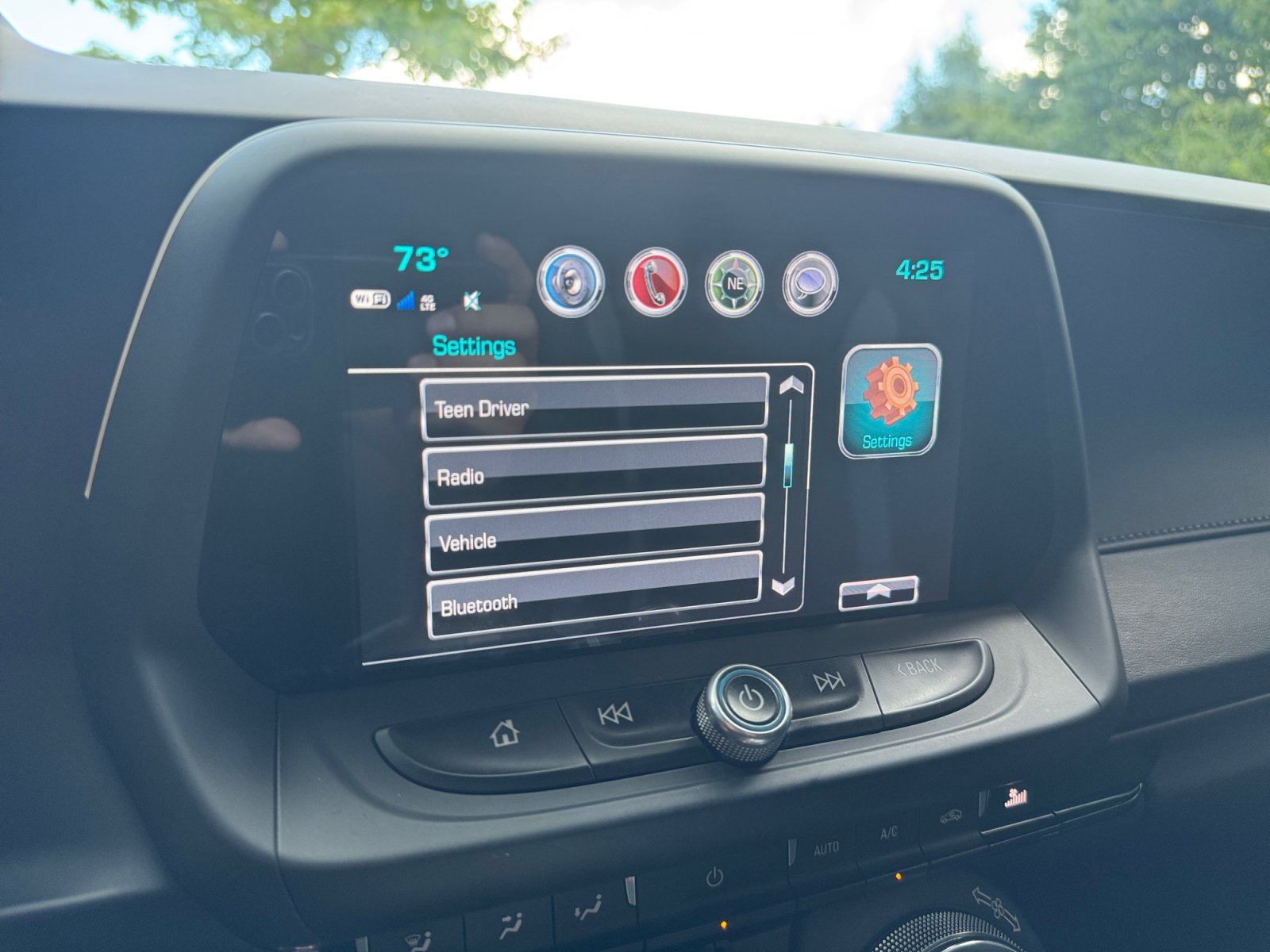 Used 2017 Chevrolet Camaro SS RWD image 19