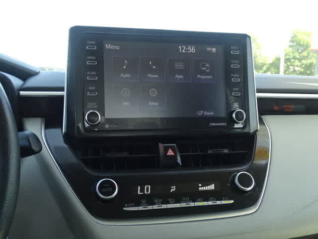 Used 2021 Toyota Corolla LE FWD image 28