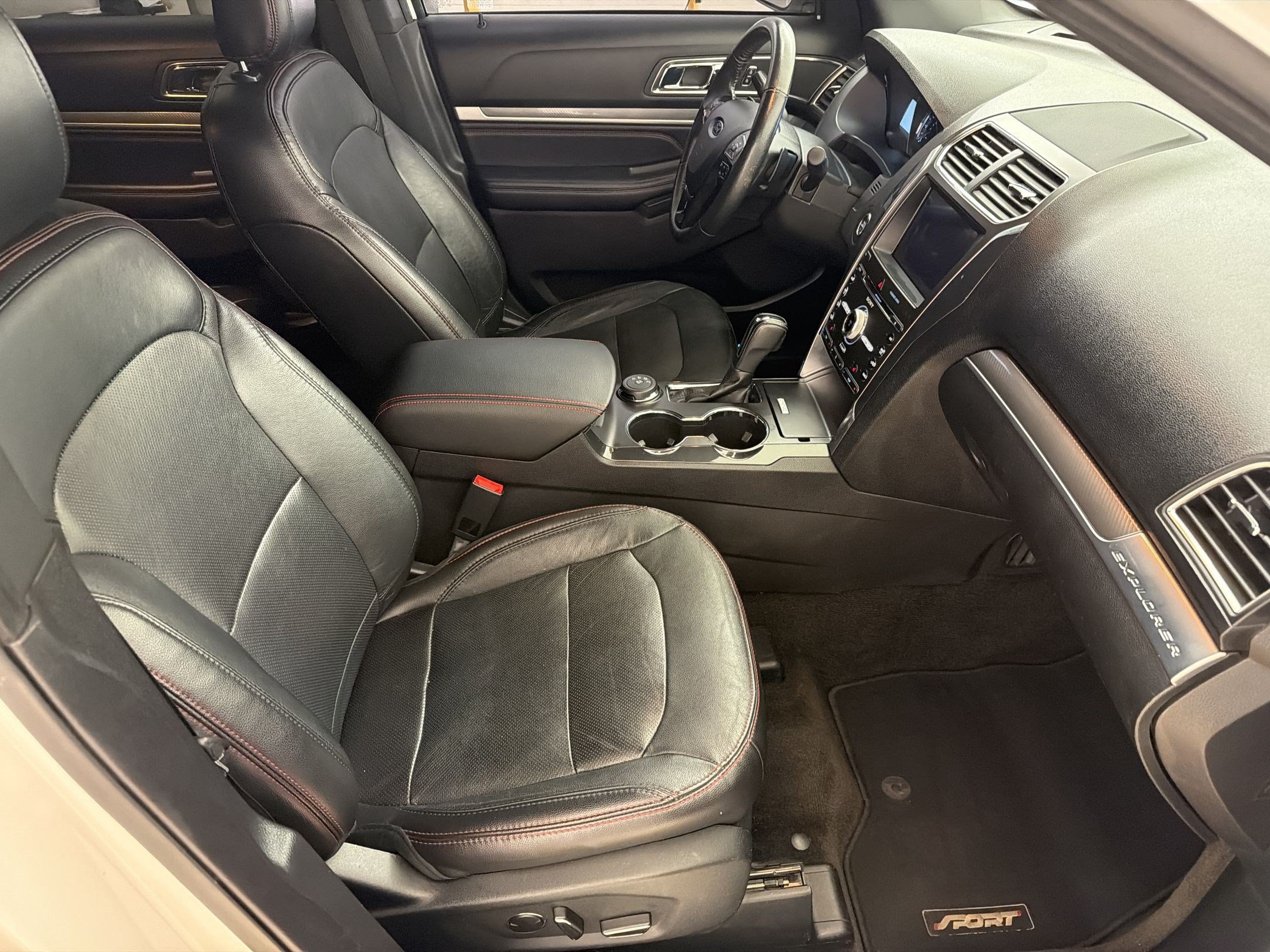 Used 2018 Ford Explorer Sport AWD/4WD image 21