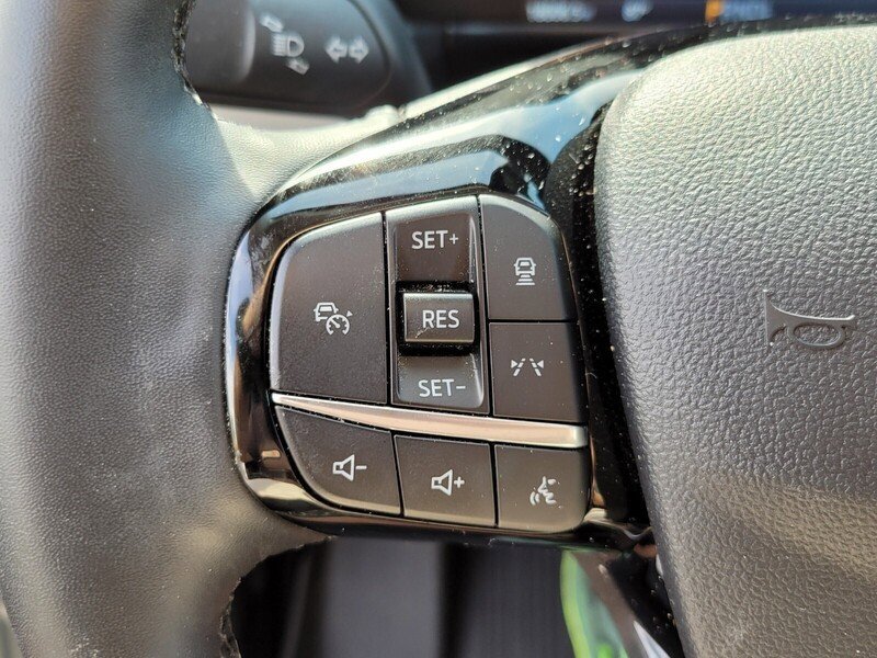 Used 2024 Ford Escape SE FWD image 25