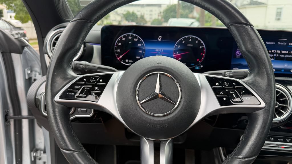 Used 2025 Mercedes-Benz CLA 250 image 13