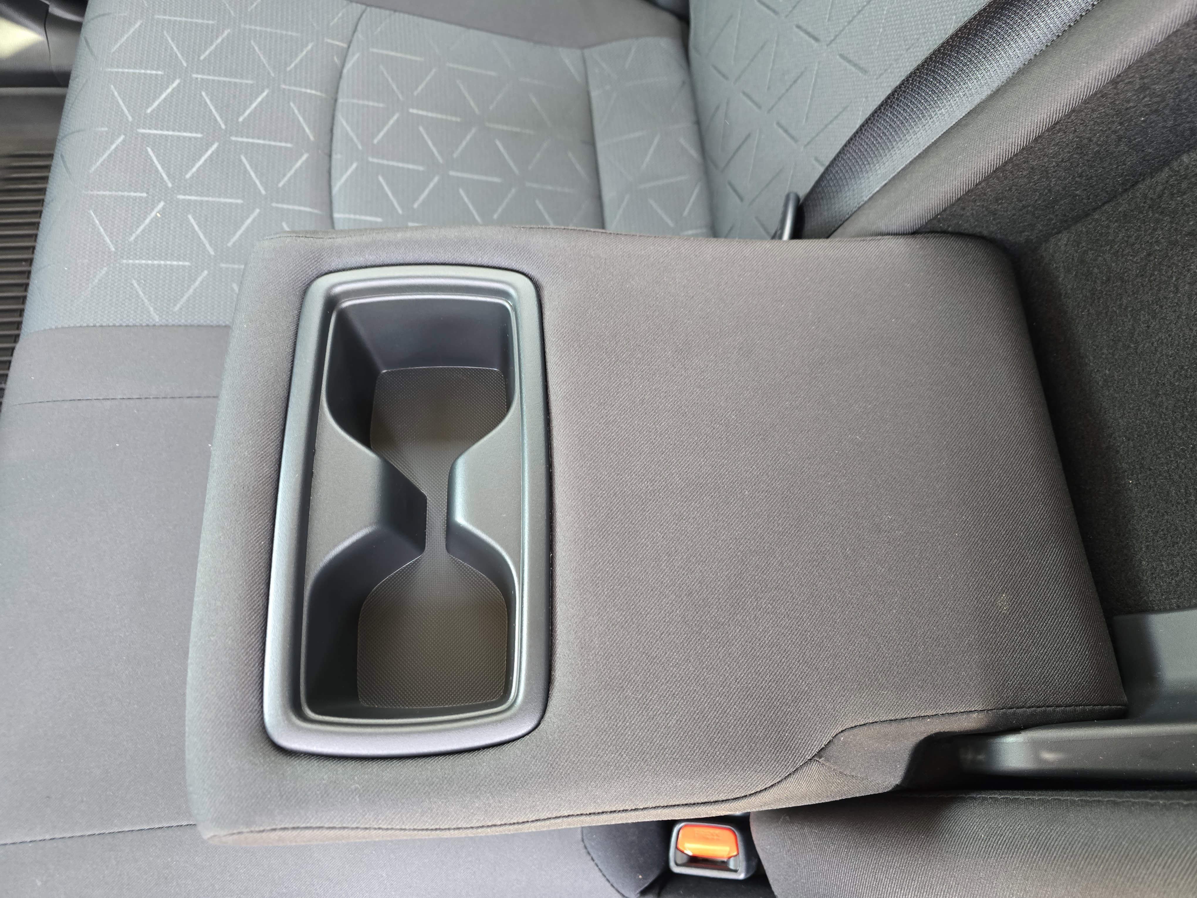 Used 2025 Toyota RAV4 XLE w/ Convenience Package image 14