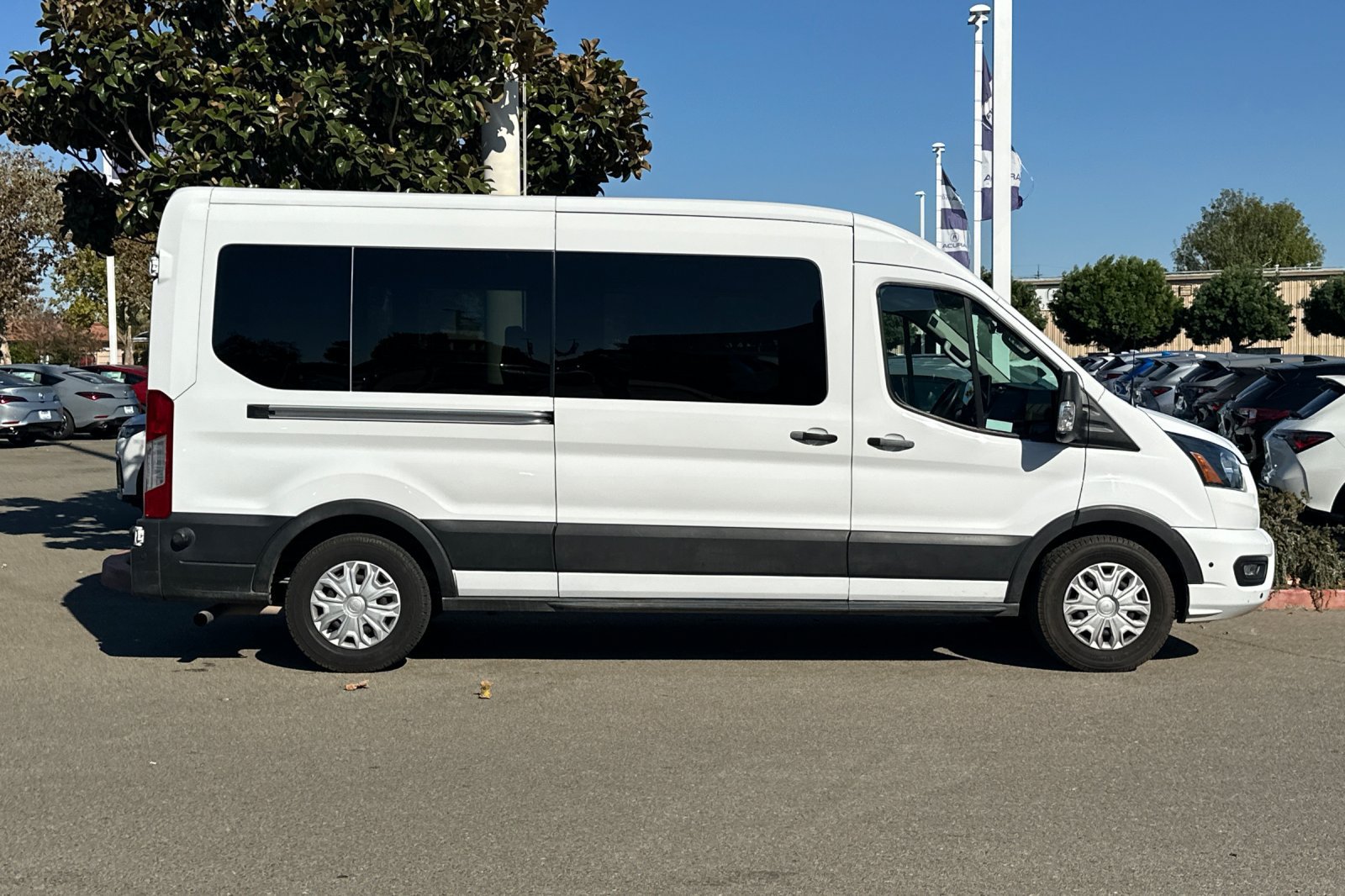 Used 2024 Ford Transit 350 XLT RWD image 3