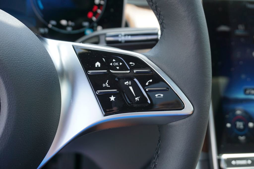 Certified 2025 Mercedes-Benz GLC 350e 4MATIC image 24