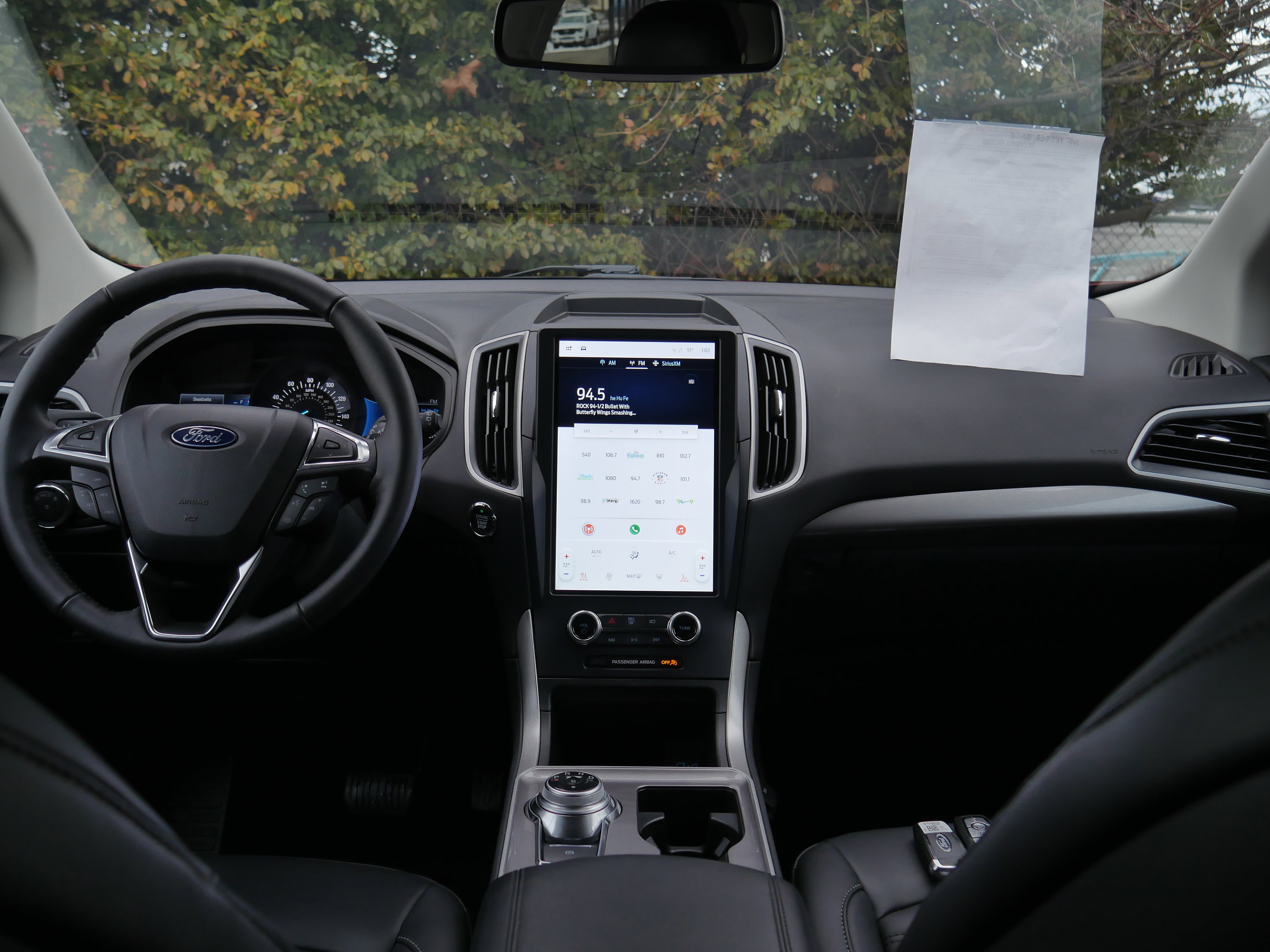 Certified 2024 Ford Edge SEL w/ Convenience Package image 9