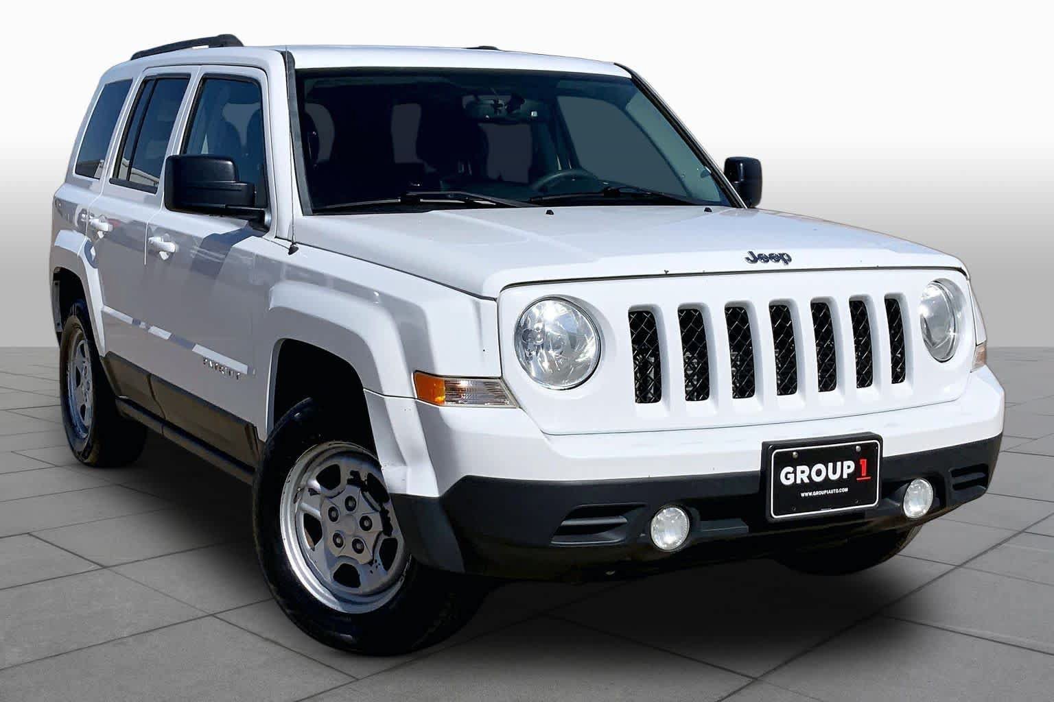 Used 2016 Jeep Patriot Sport w/ Power Value Group FWD image 3
