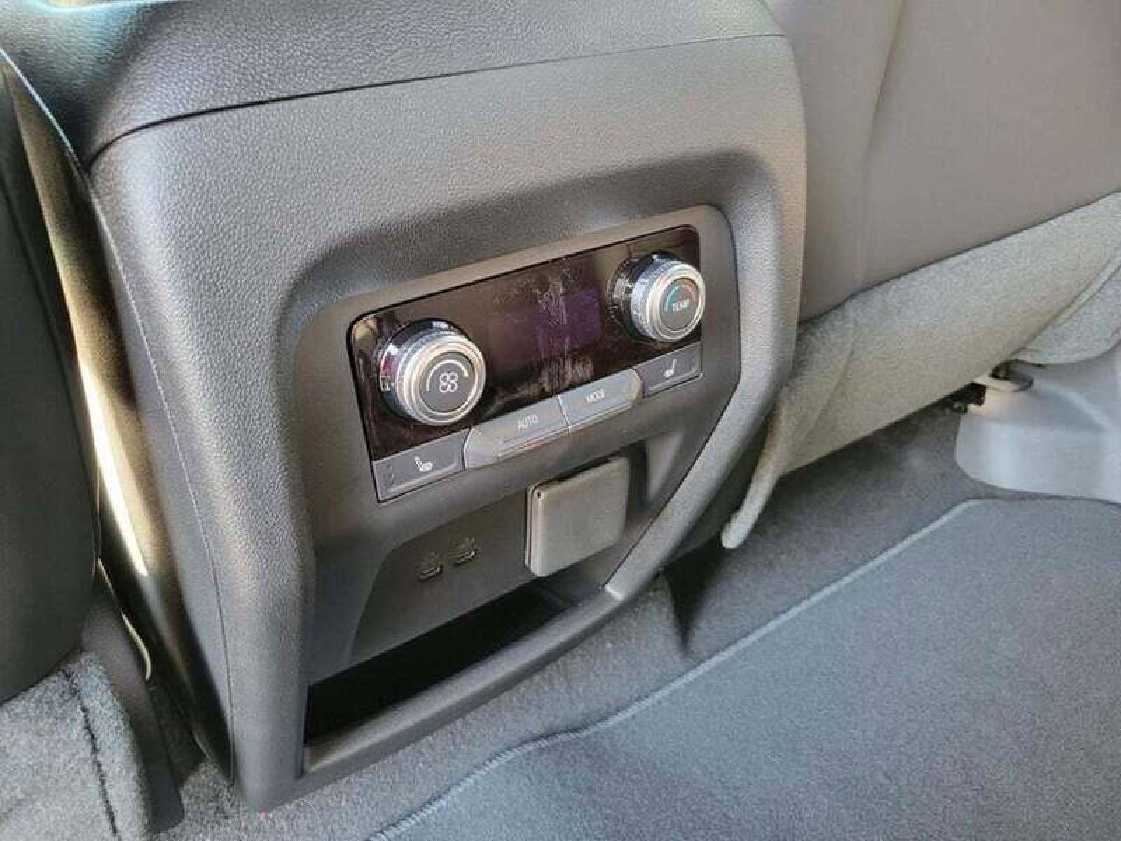 New 2026 GMC Acadia Elevation w/ Black Edition FWD image 28