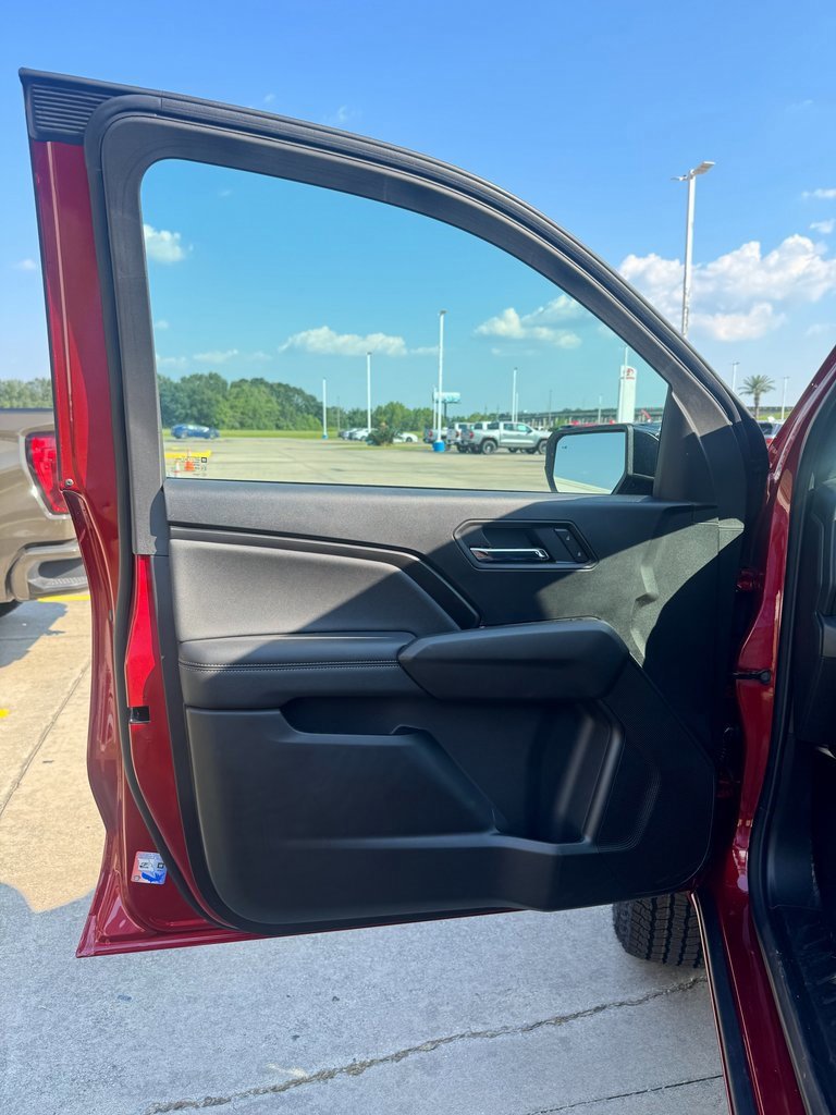 New 2026 GMC Canyon Elevation image 9