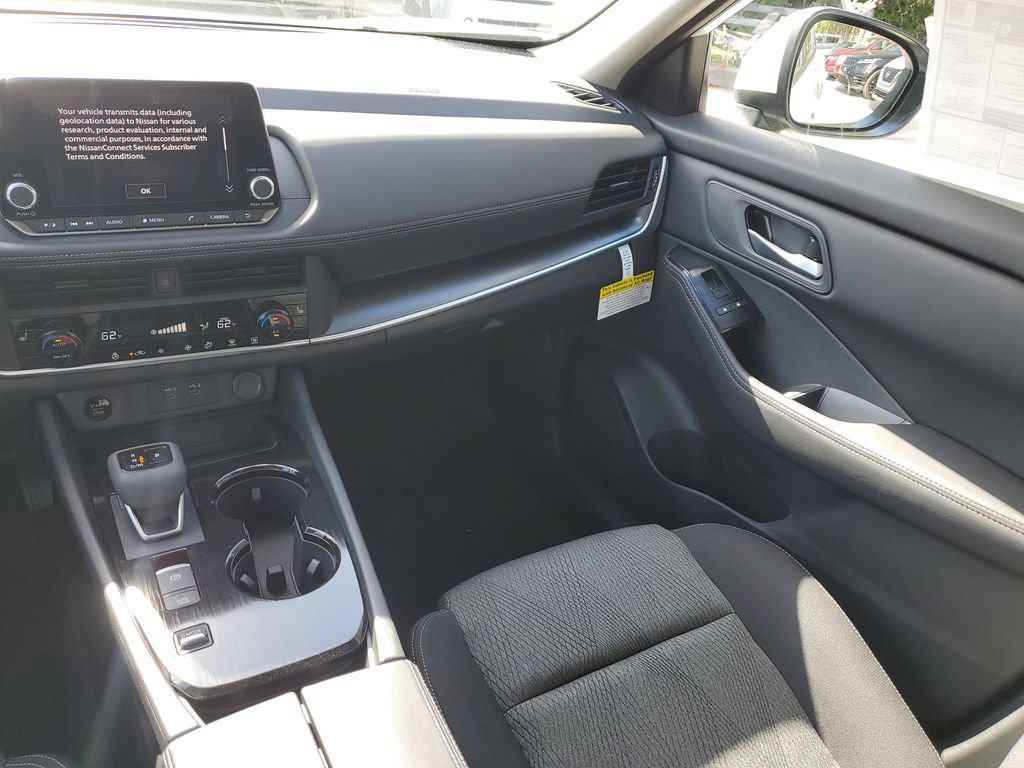 New 2026 Nissan Rogue SV w/ Cold Weather Package FWD image 18