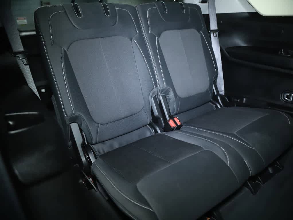 Used 2023 Jeep Grand Cherokee L Laredo AWD/4WD image 32