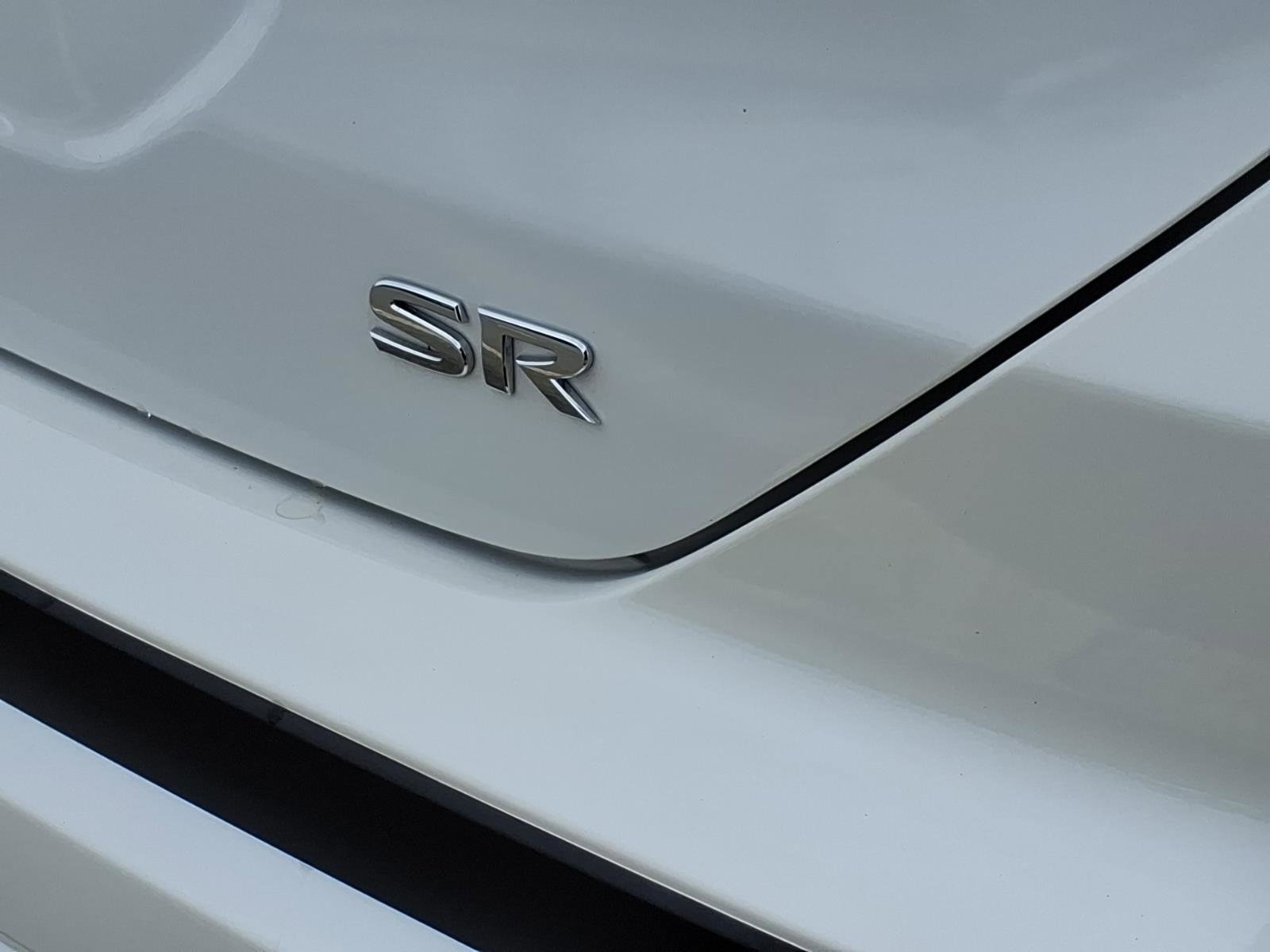 Used 2023 Nissan Kicks SR w/ SR Premium Package FWD image 7