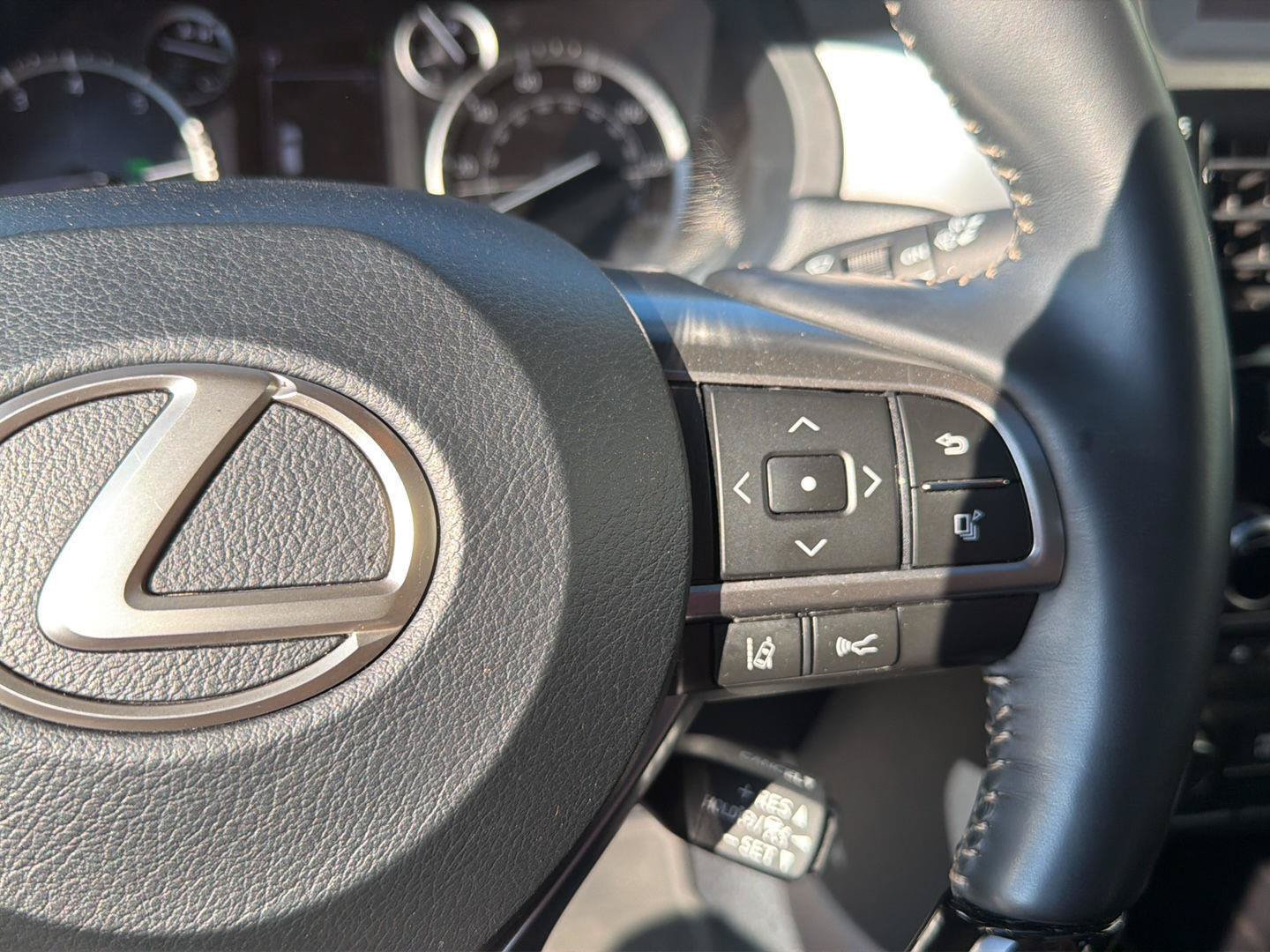 Certified 2023 Lexus GX 460 Premium AWD/4WD image 22
