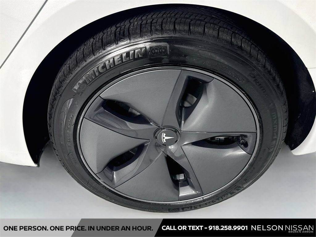Used 2020 Tesla Model 3 Standard Range Plus RWD image 29