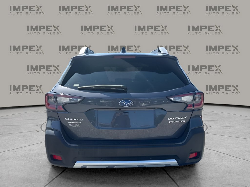 Used 2025 Subaru Outback Touring XT AWD/4WD image 4