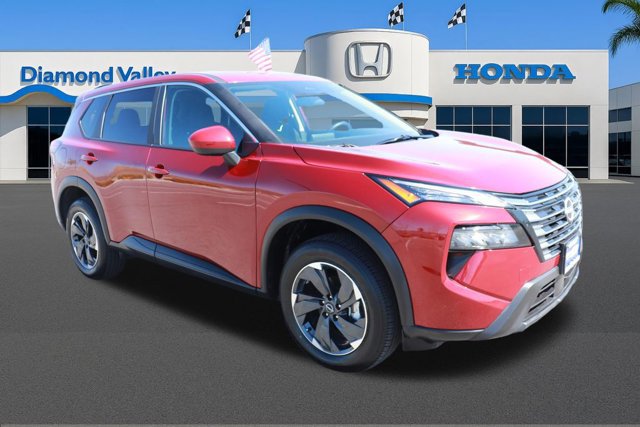 Used 2025 Nissan Rogue SV image 1