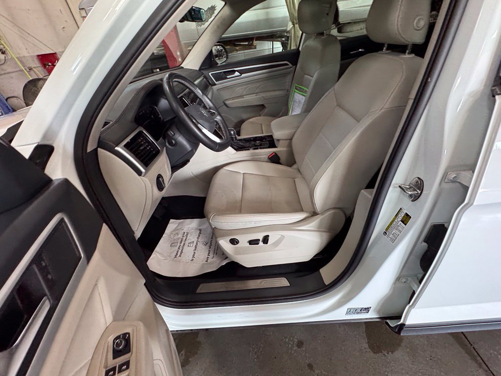 Used 2023 Volkswagen Atlas SE AWD/4WD image 13