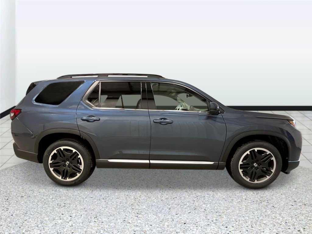 New 2026 Honda Pilot Touring image 2