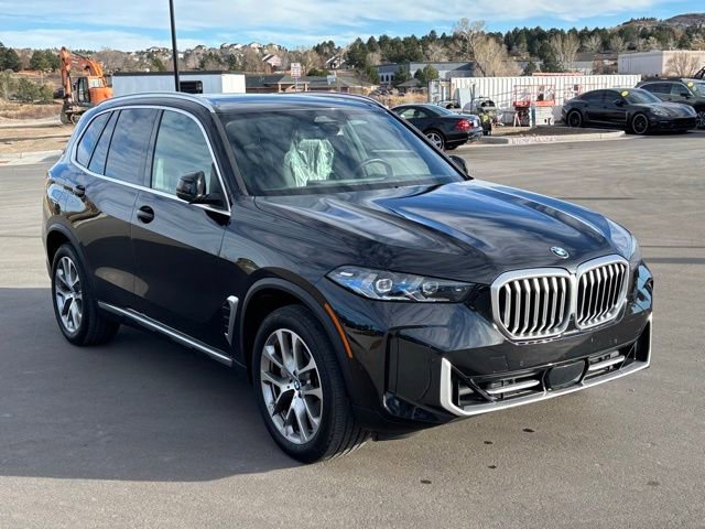 Used 2025 BMW X5 xDrive40i w/ Premium Package image 9