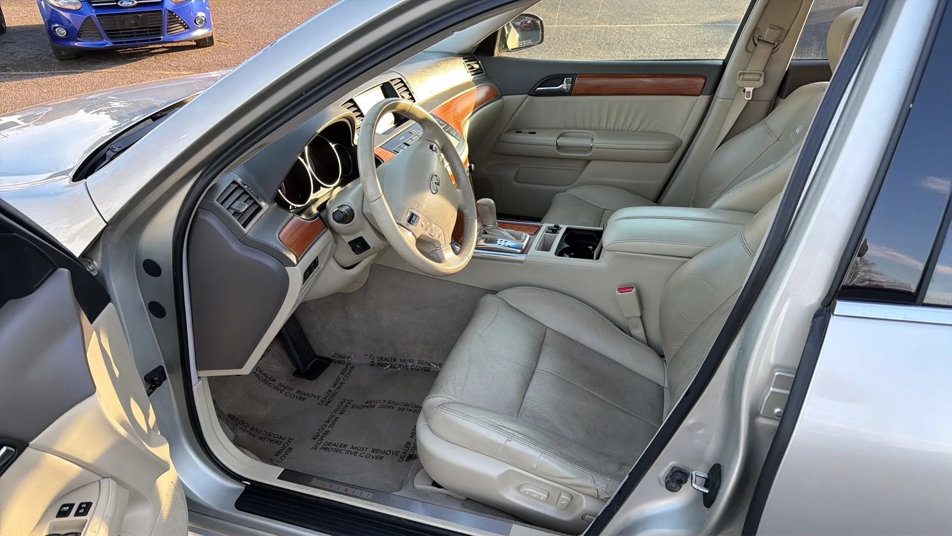 Used 2007 INFINITI M35 w/ Journey Pkg RWD image 8