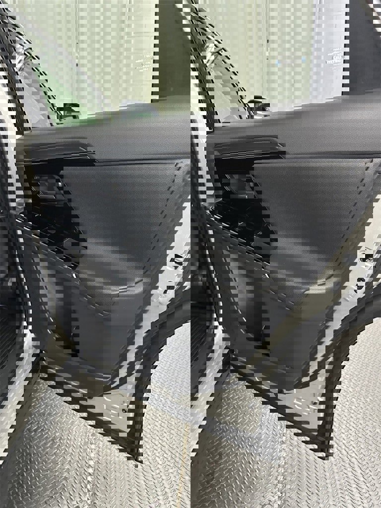 Used 2023 Toyota bZ4X Limited image 32