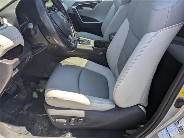 Used 2019 Toyota RAV4 Limited AWD/4WD image 17