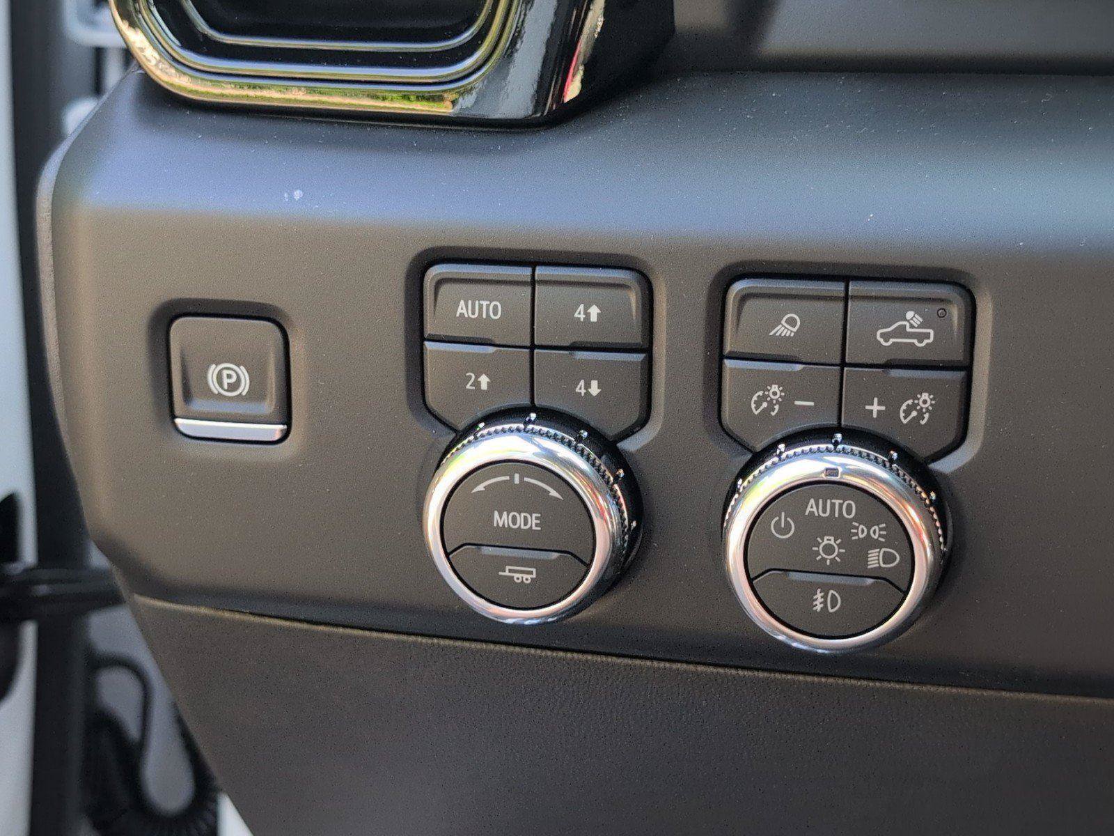 New 2026 GMC Sierra 1500 AT4 w/ AT4 Premium Package AWD/4WD image 29