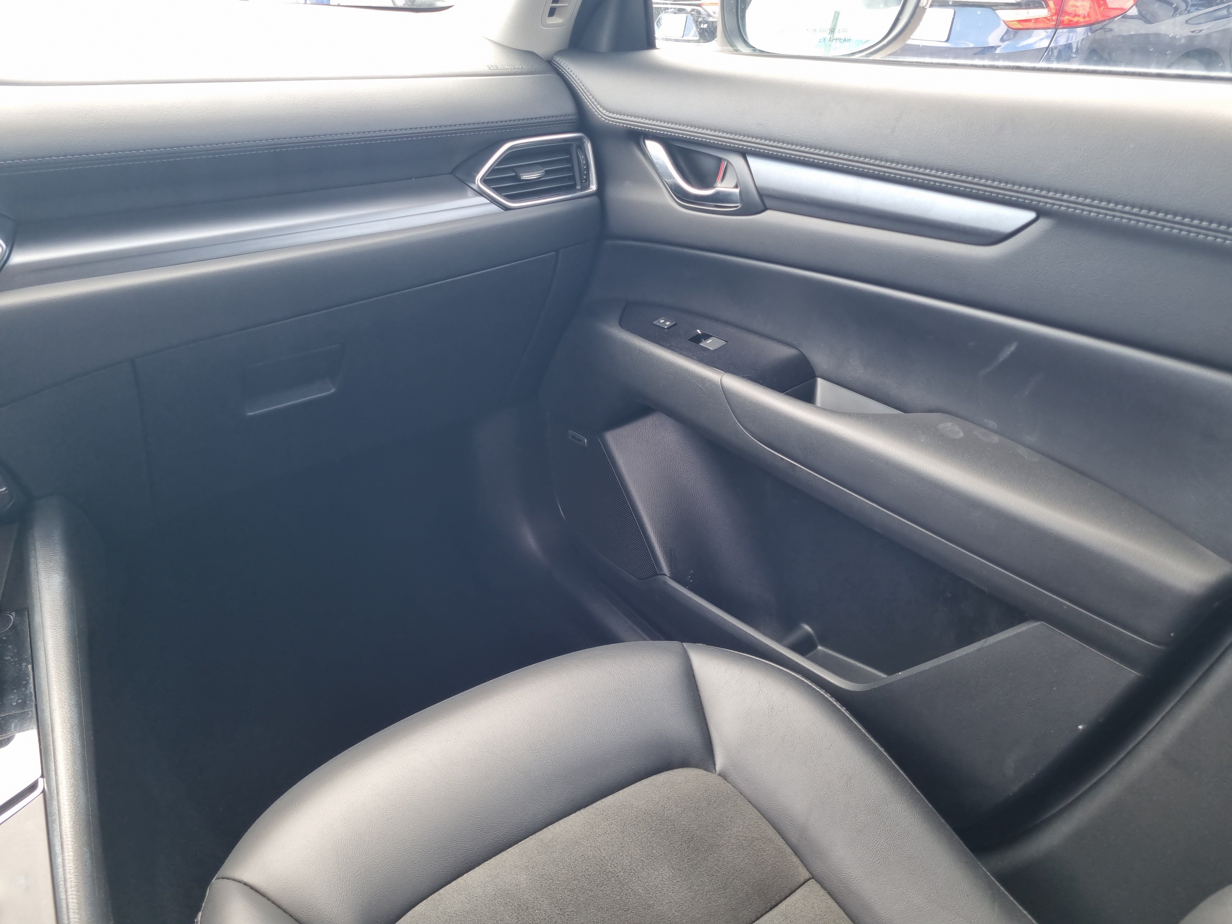 Used 2020 MAZDA CX-5 Touring FWD image 17