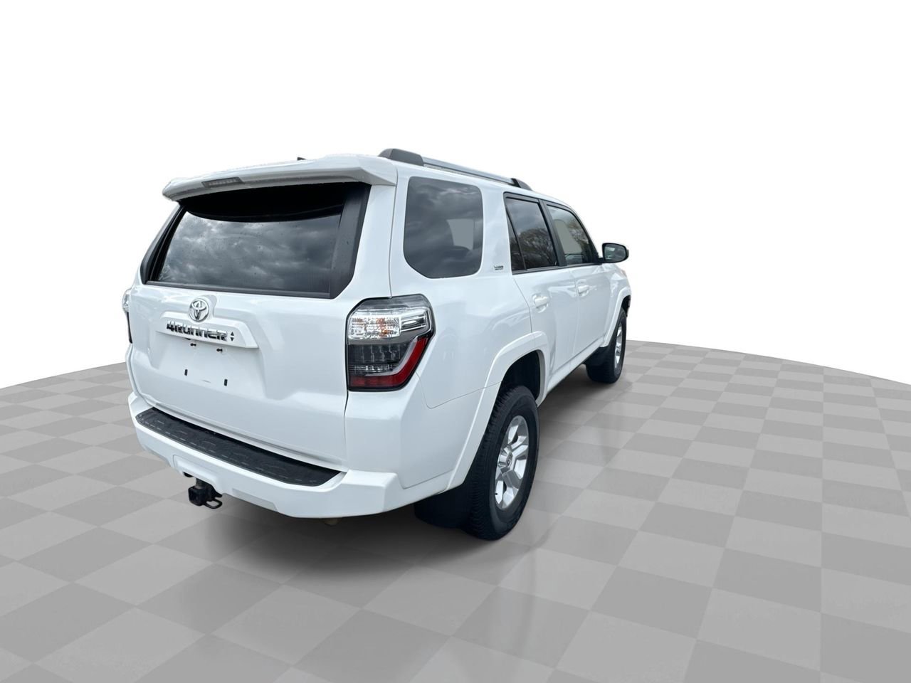 Used 2021 Toyota 4Runner SR5 AWD/4WD image 8