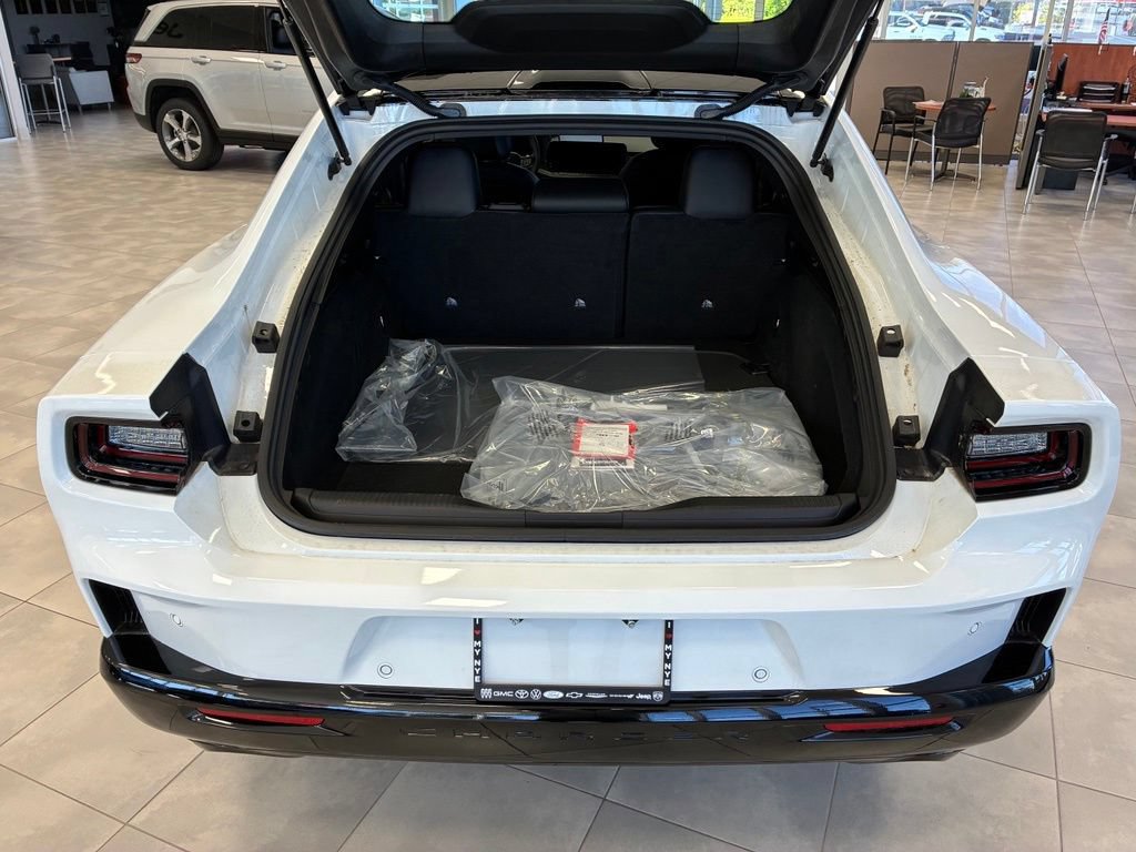 New 2026 Dodge Charger Scat Pack w/ Blacktop Package AWD/4WD image 39