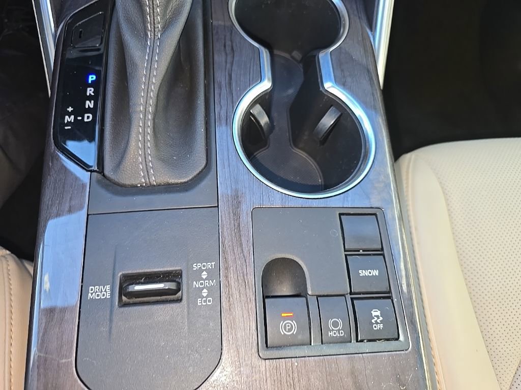 Used 2023 Toyota Highlander Limited image 20