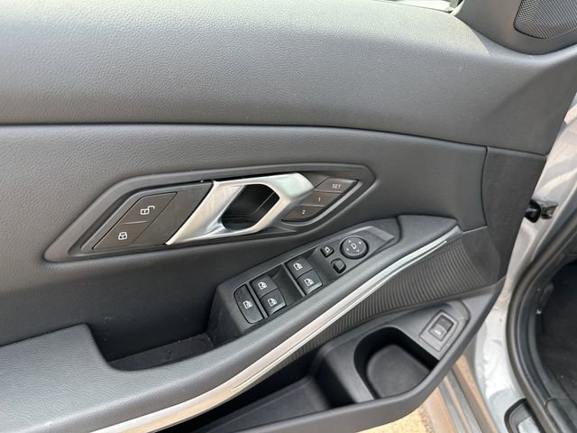 Used 2024 BMW 330i xDrive Sedan image 17
